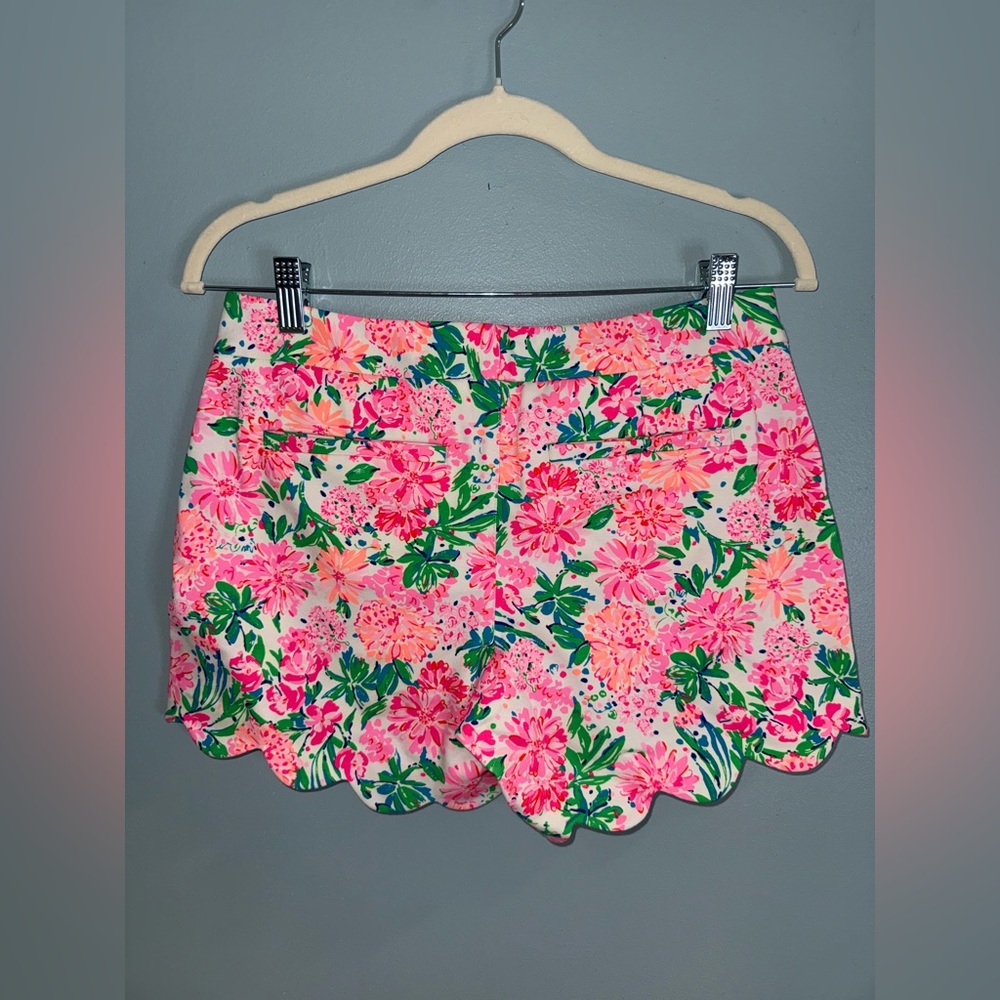 Lilly Pulitzer Pink Floral Shorts - Picture 3 of 4